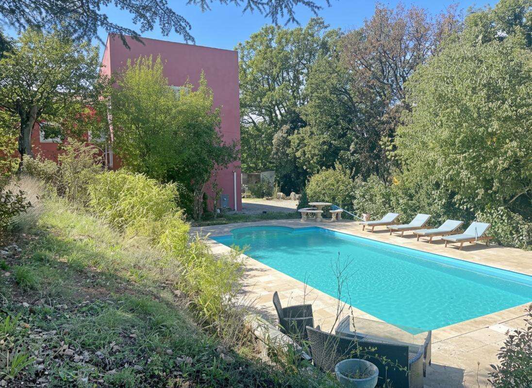 Maison à GINASSERVIS