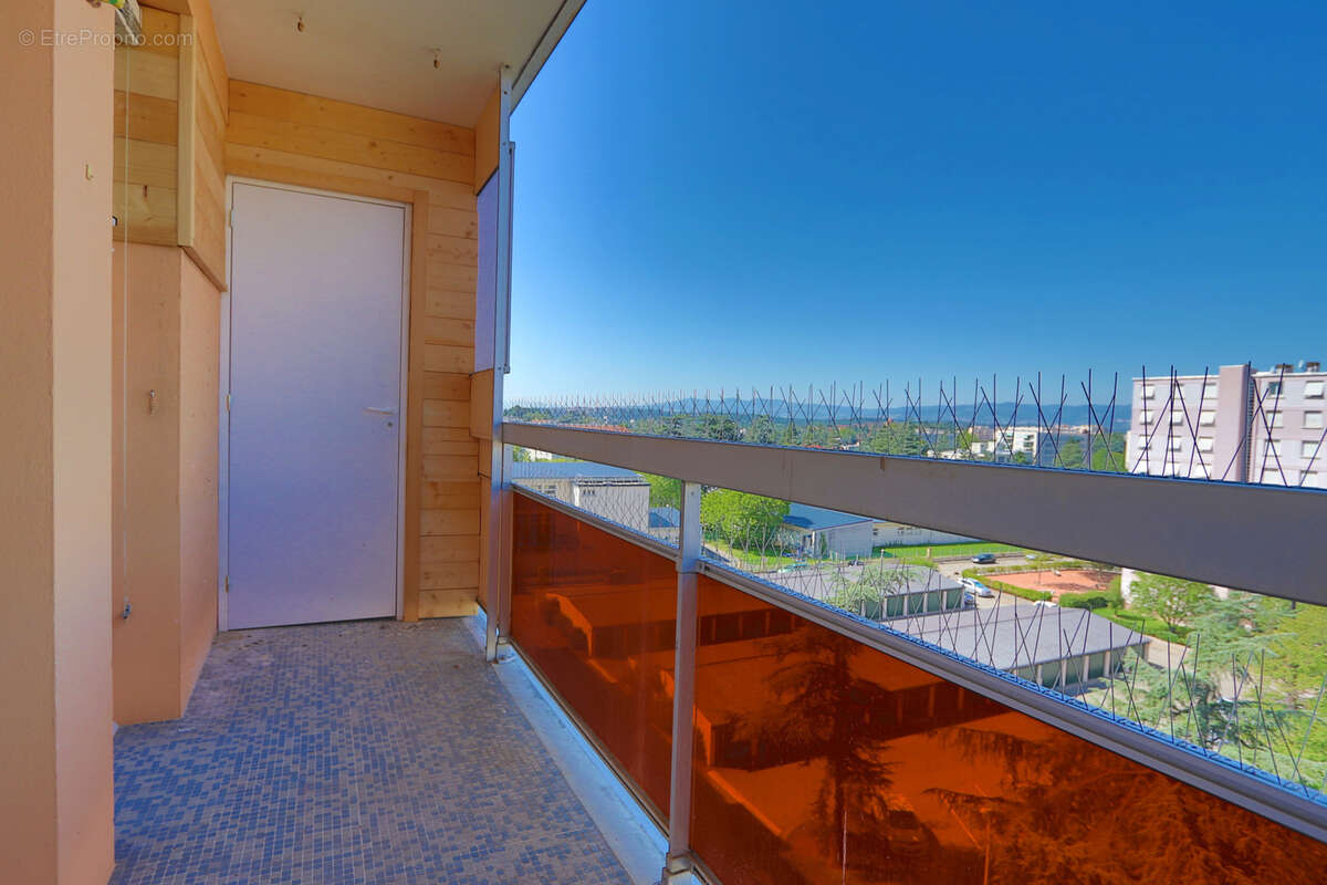 Appartement à SAINTE-FOY-LES-LYON