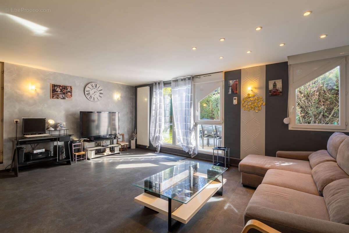 Maison à CORNY-SUR-MOSELLE