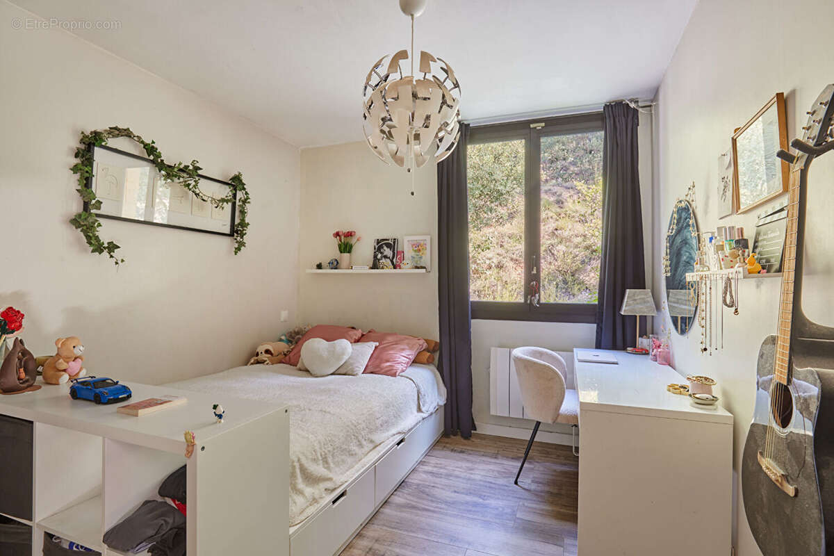 Cucuron- Vue unique, a pied du village, 95 m2 sur 8000 m2 - photo 10