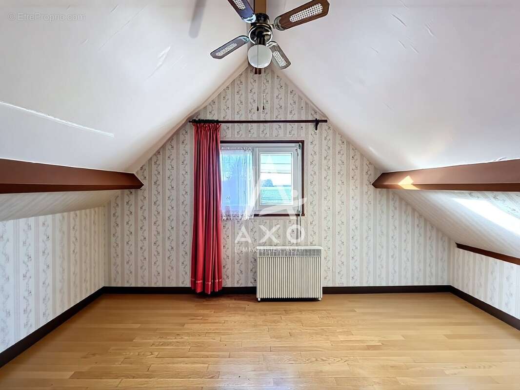 Maison à GY-LES-NONAINS