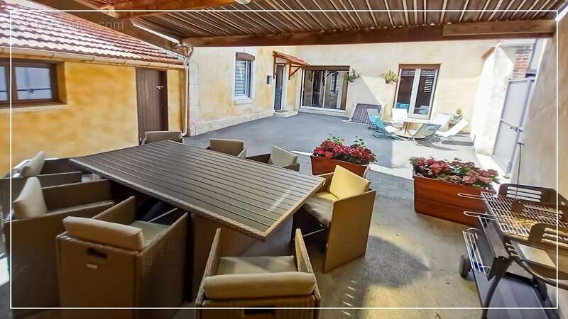 Maison à vendre 7 pièces LE MESNIL SUR OGER (51) - 149m² - Cour - Ancien gîte - Dépendance et Caveau - photo 4