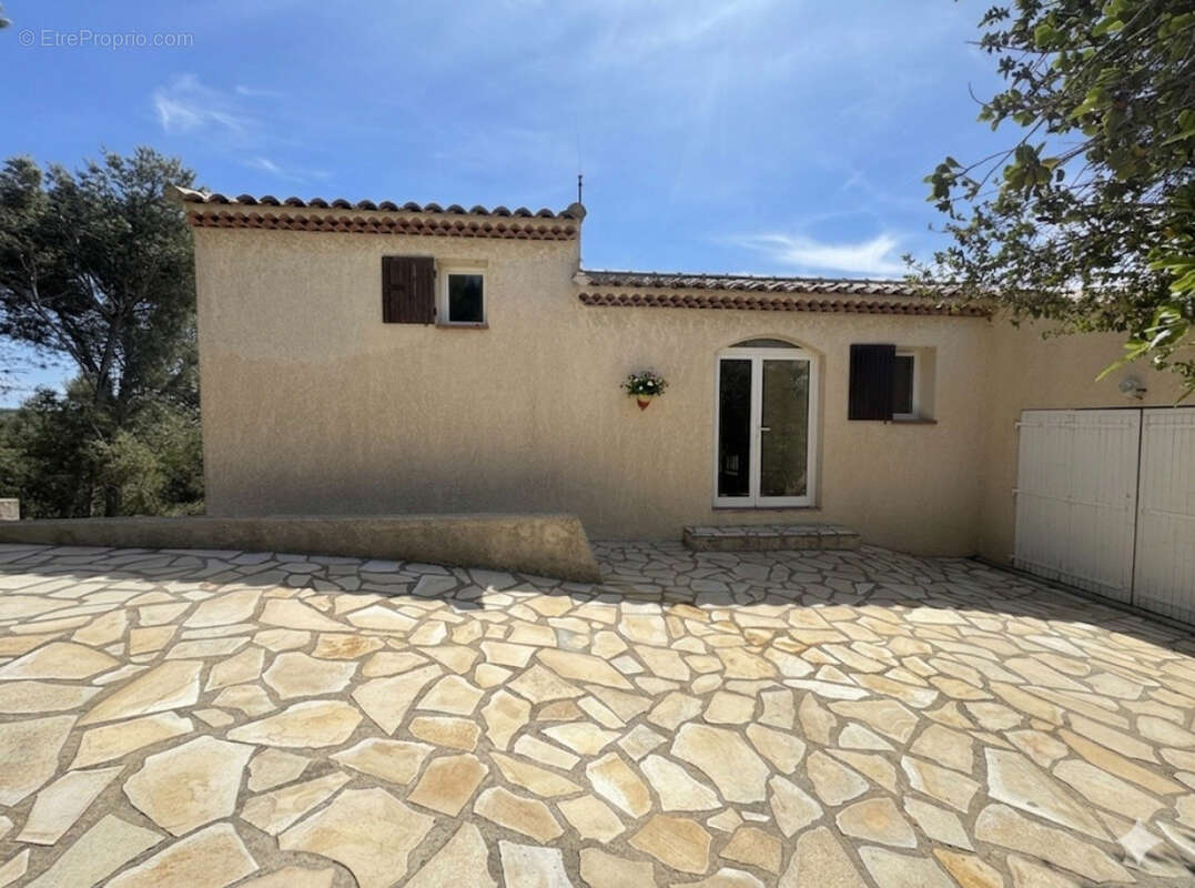 Maison à ENSUES-LA-REDONNE