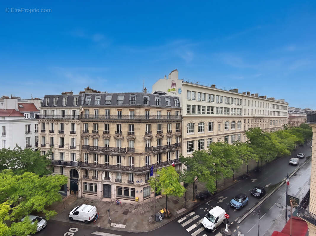 Appartement à PARIS-3E