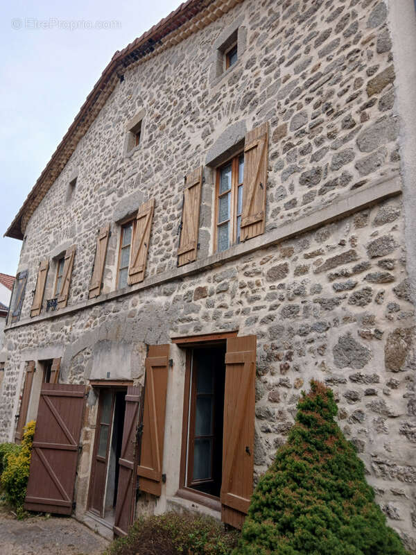 Autre à SAINT-DIER-D'AUVERGNE