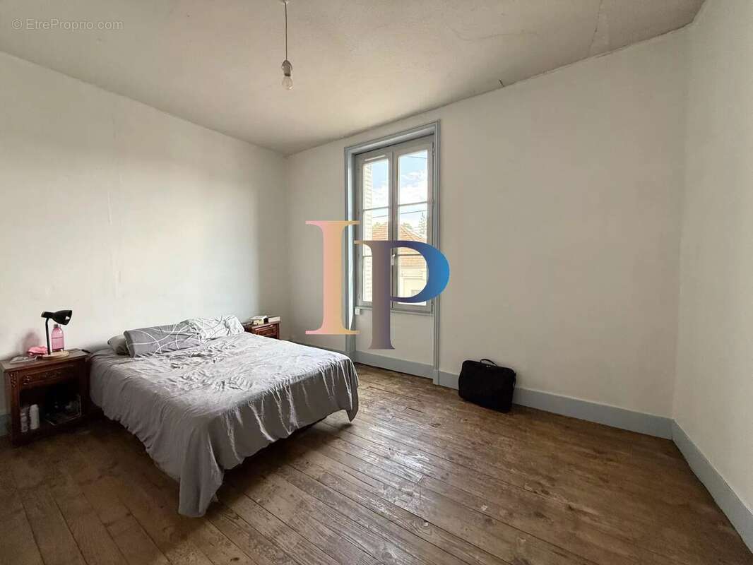 Maison au centre de charlieu - photo 11
