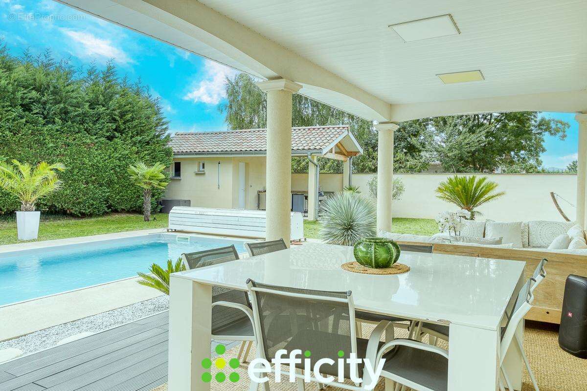 Maison à MESSIMY-SUR-SAONE