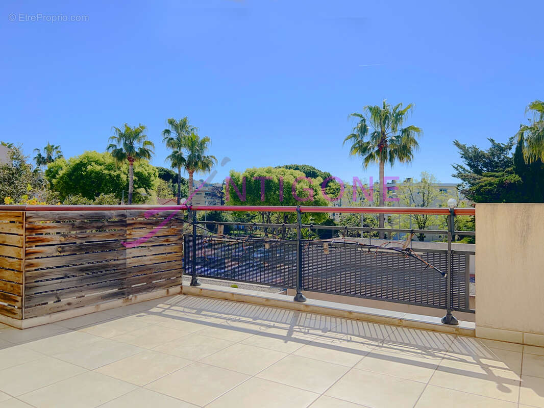 Appartement à SANARY-SUR-MER