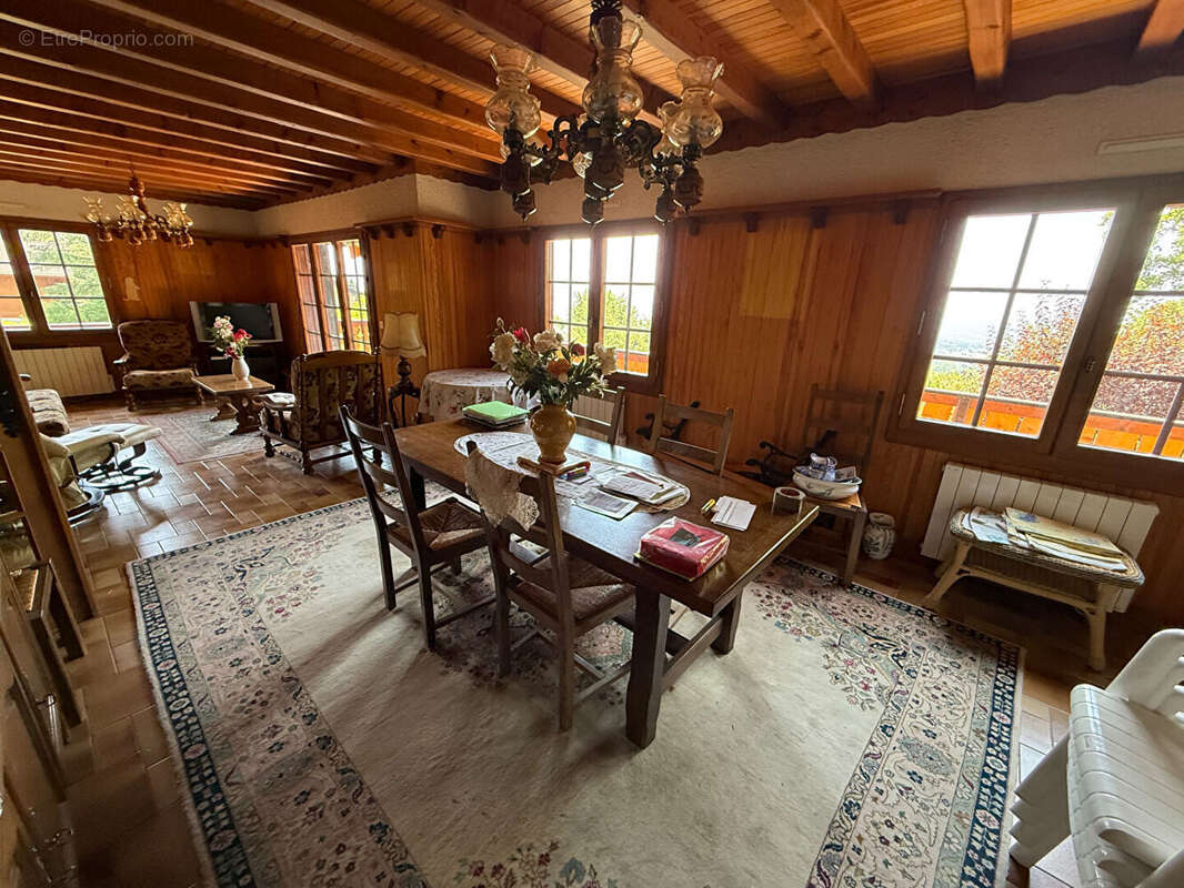 A vendre en exclusivité Chalet  de137 m² utiles sur le côteau de Cranves-Sales - photo 5