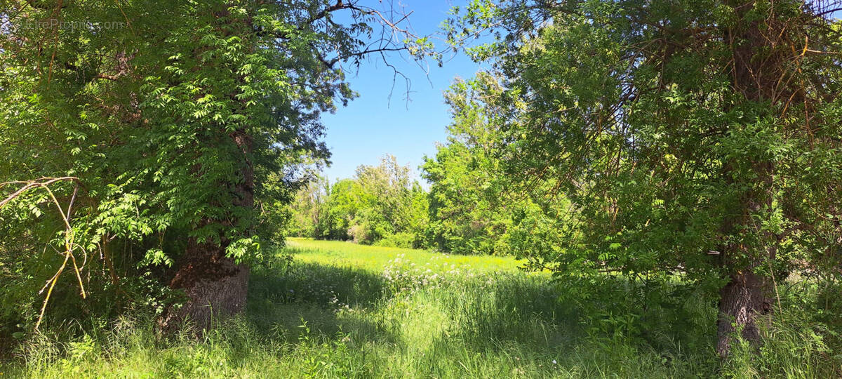 Terrain à PUYLAROQUE