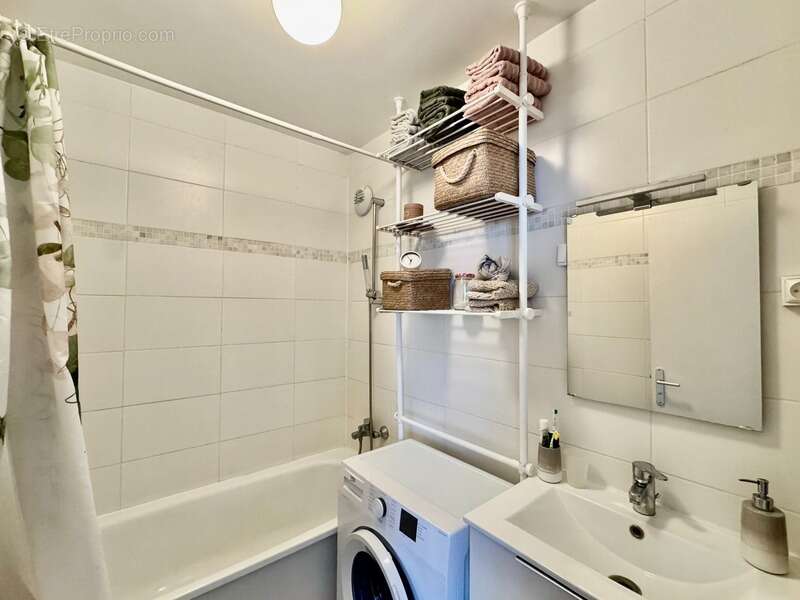 Appartement à AUBERVILLIERS