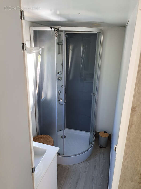 Autre à PUGET-SUR-ARGENS