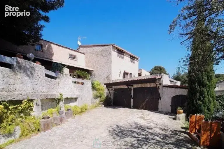 ST MITRE  - Belle propriété: Maison T7 avec piscine - 211m² / parcelle 2850m² - photo 6
