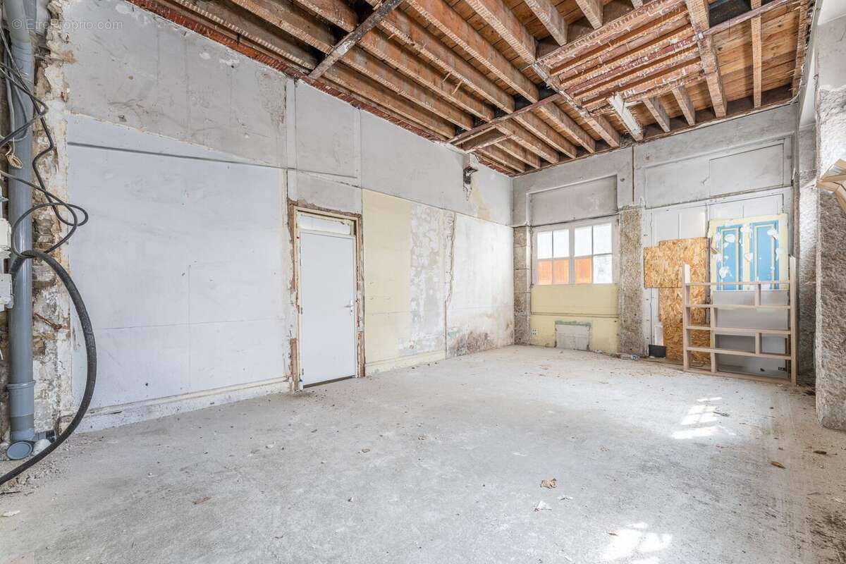 Commerce 41 m² à Oullins  - photo 5