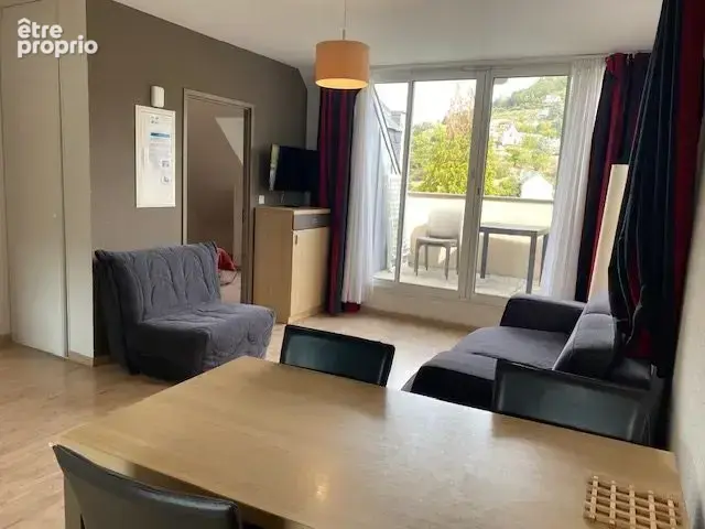 Appartement à ENTRAYGUES-SUR-TRUYERE