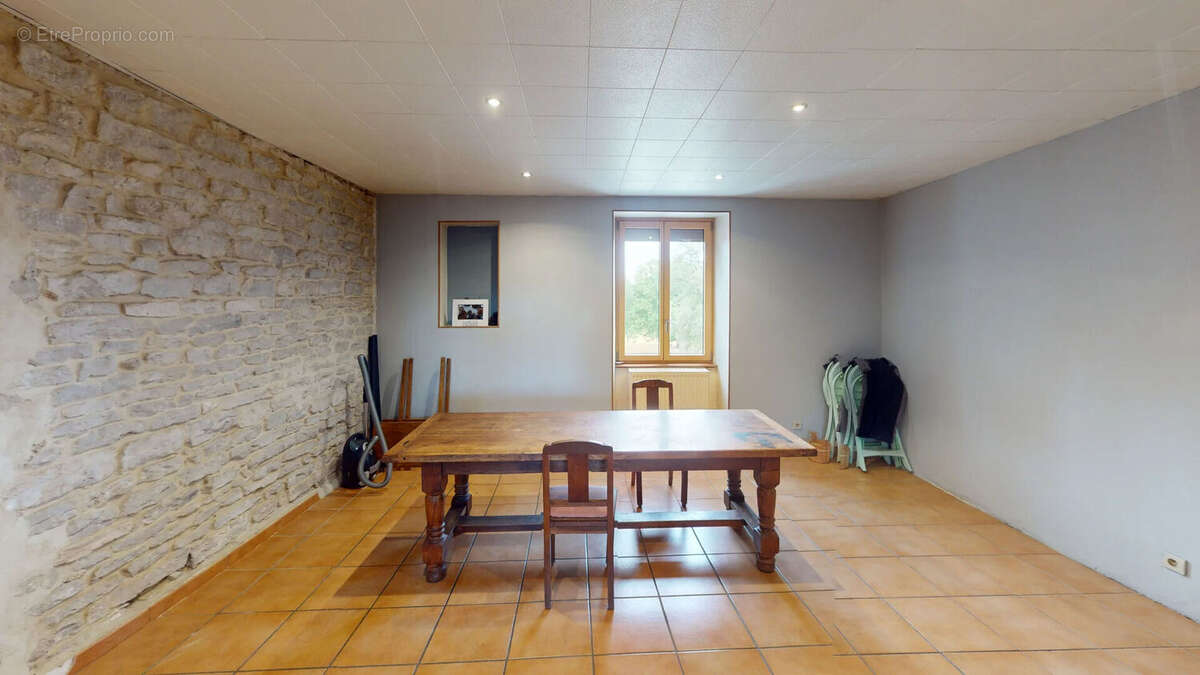 Maison à L'HOPITAL-DU-GROSBOIS