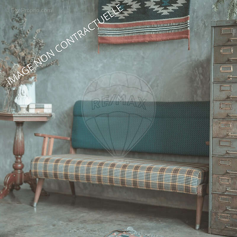 Commerce à VAUX-SUR-MER