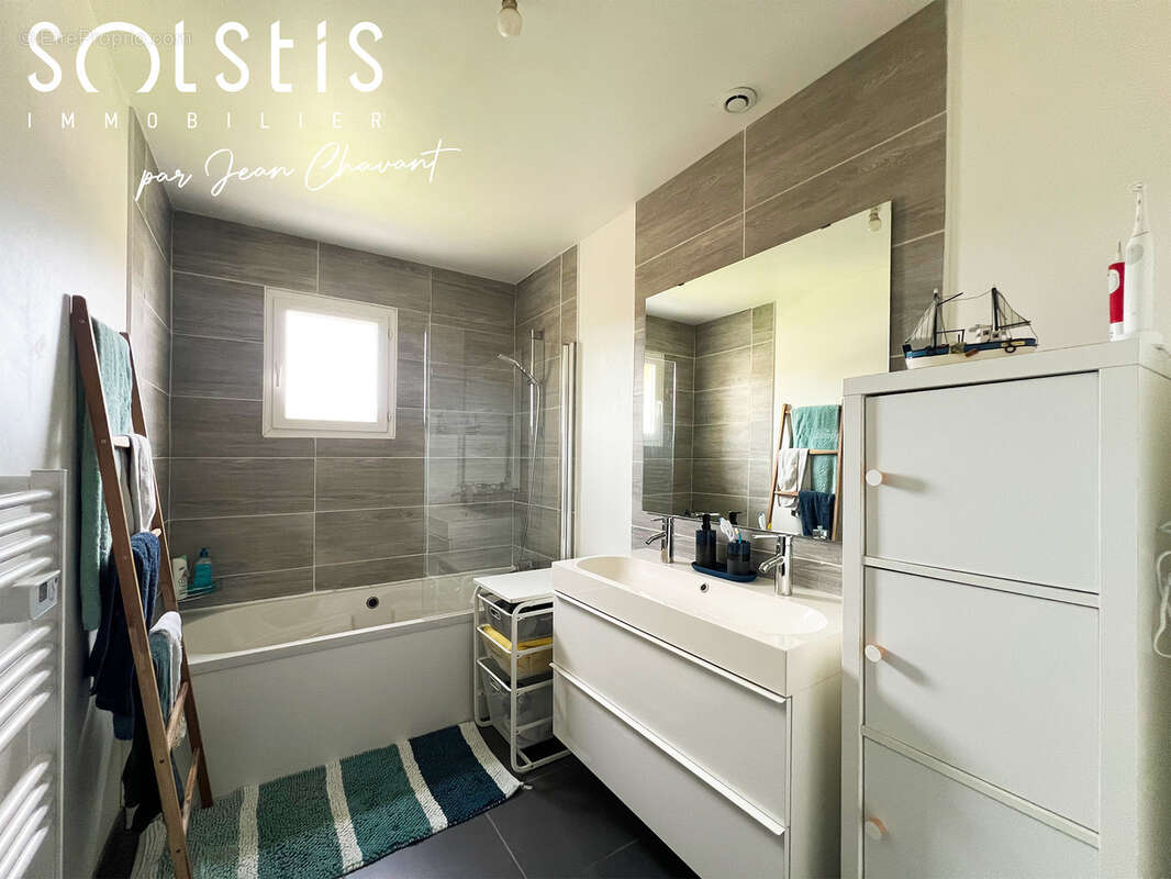 Maison à SAINT-MARTIN-LA-PLAINE