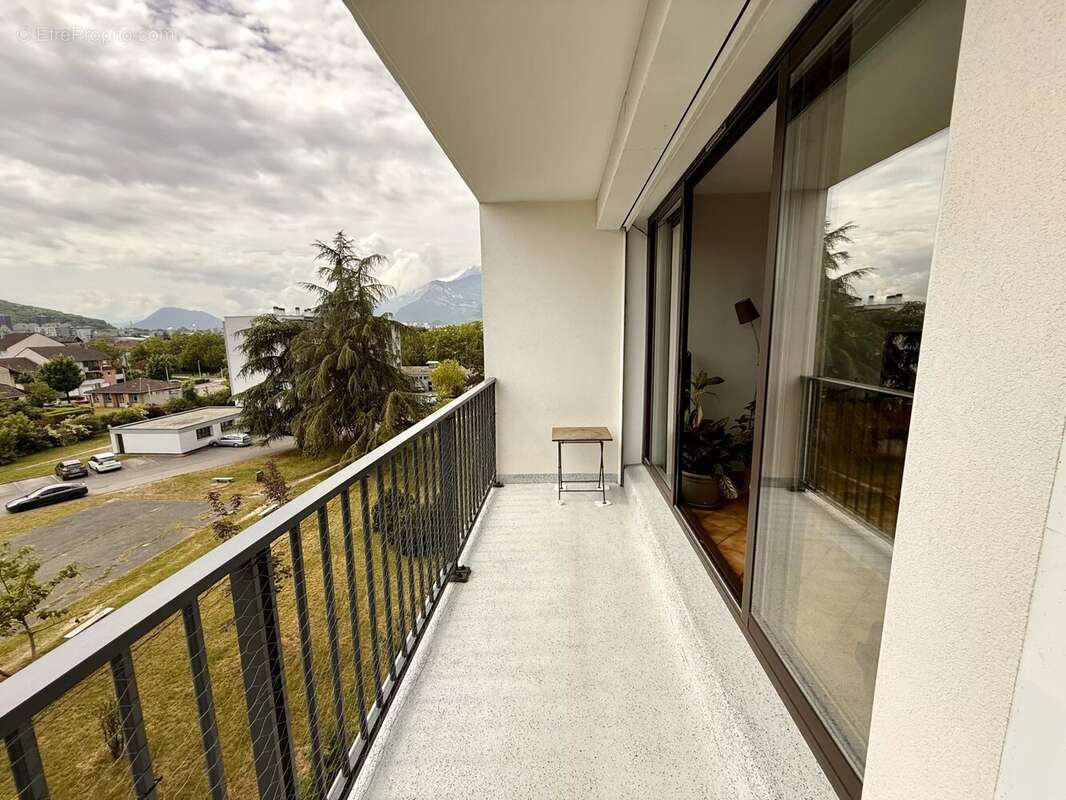 Appartement à ECHIROLLES