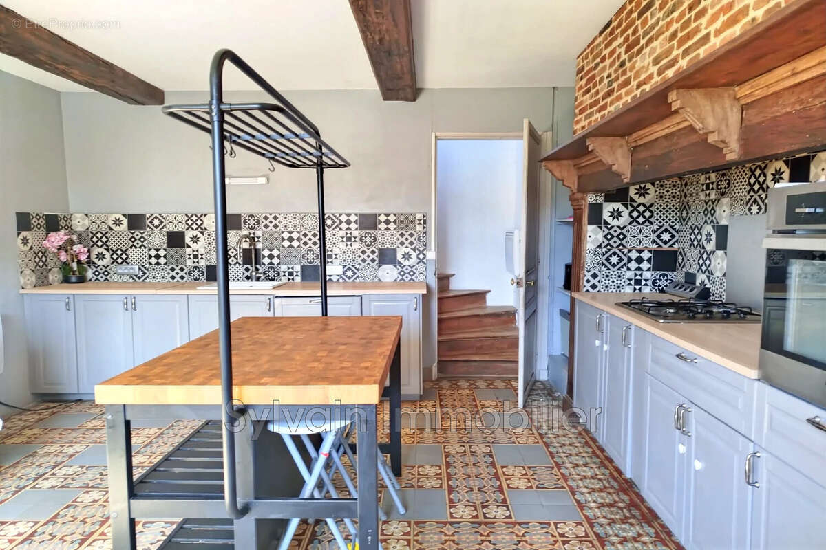 Maison à FORMERIE