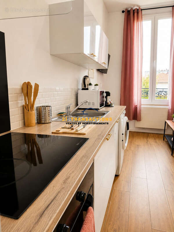 Appartement 65 m² à Saint-Etienne  - photo 4