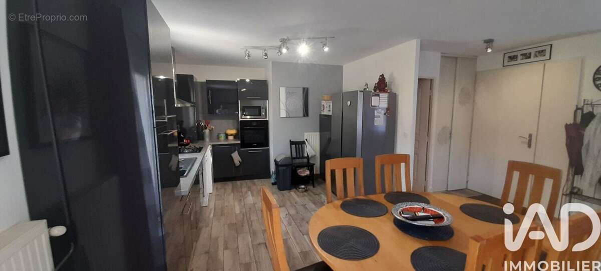 Maison 81 m² à La Chatre  - photo 4