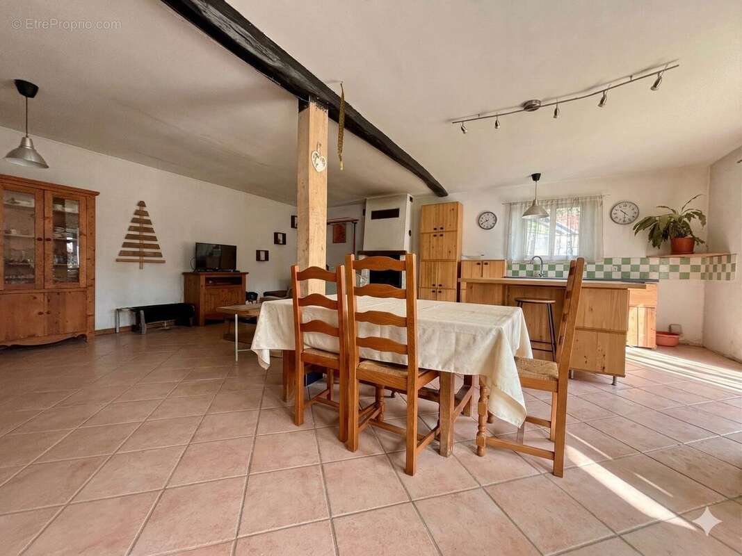 Maison à CREPOL
