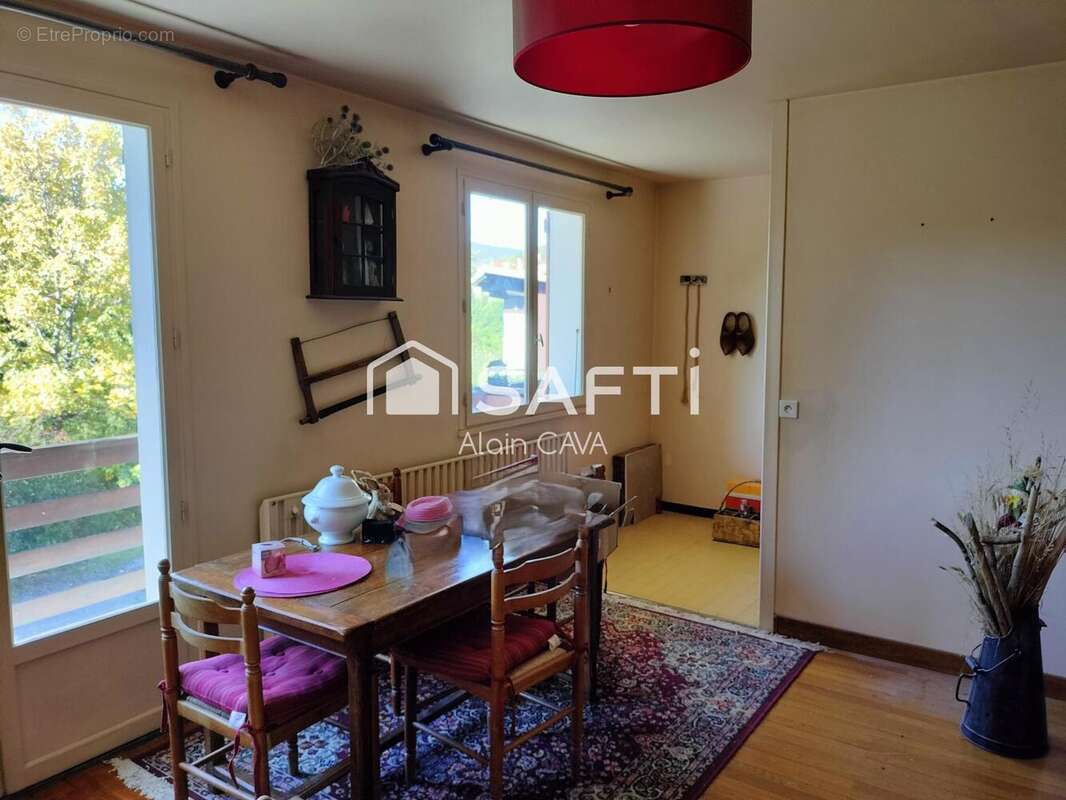 Photo 3 - Appartement à SEYNE