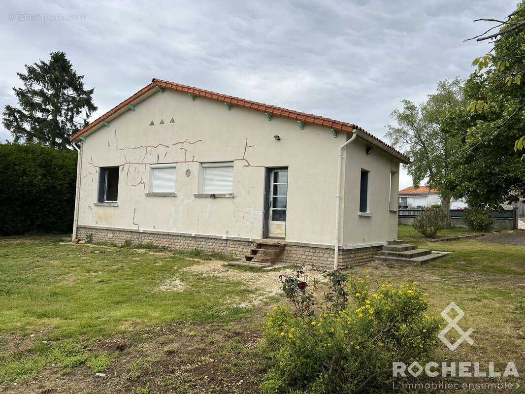 Maison à ROMAZIERES