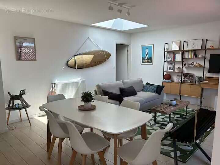 Appartement à SAINT-JULIEN-EN-BORN