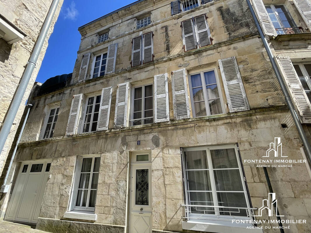 Maison à FONTENAY-LE-COMTE