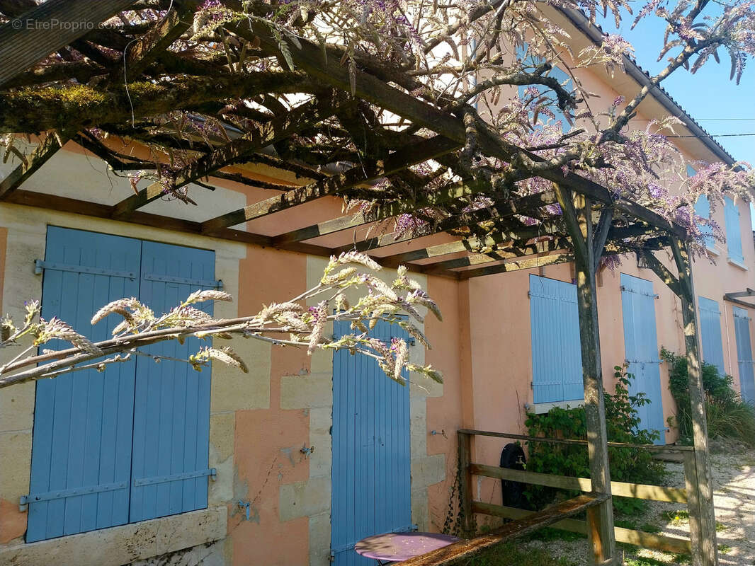 Maison à MESNAC