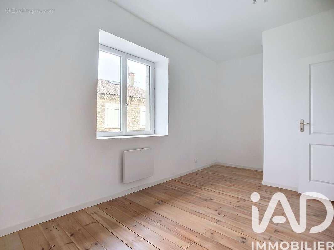 Maison 106 m² à Plats  - photo 8