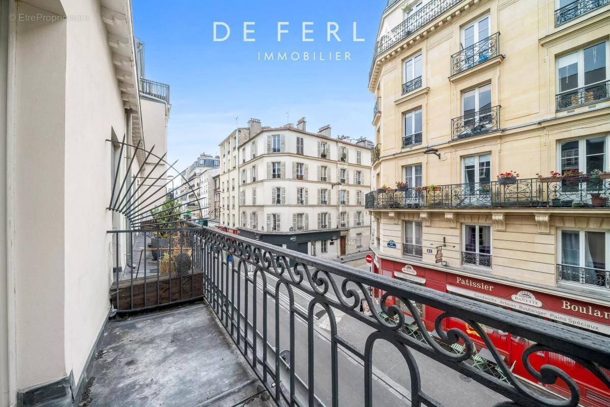 Appartement à PARIS-14E