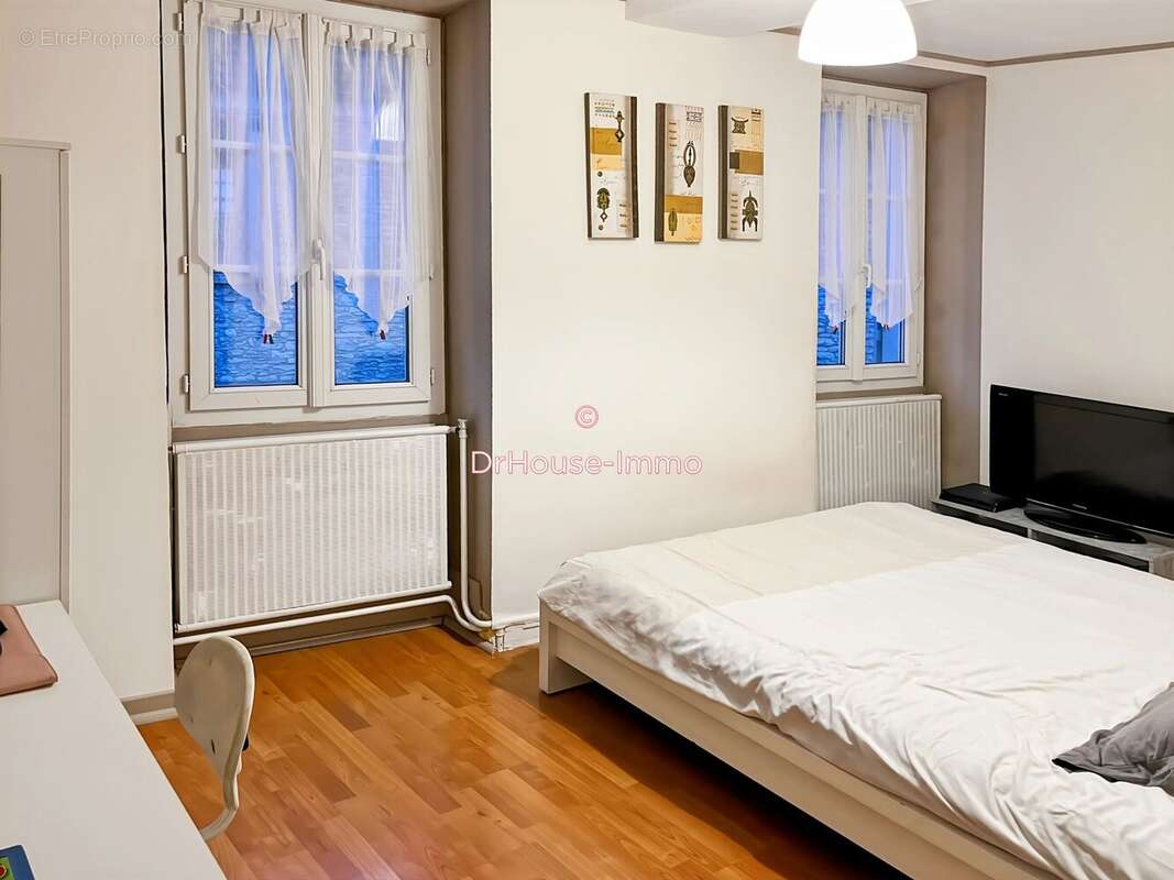 Maison à FONTENAY-SAINT-PERE