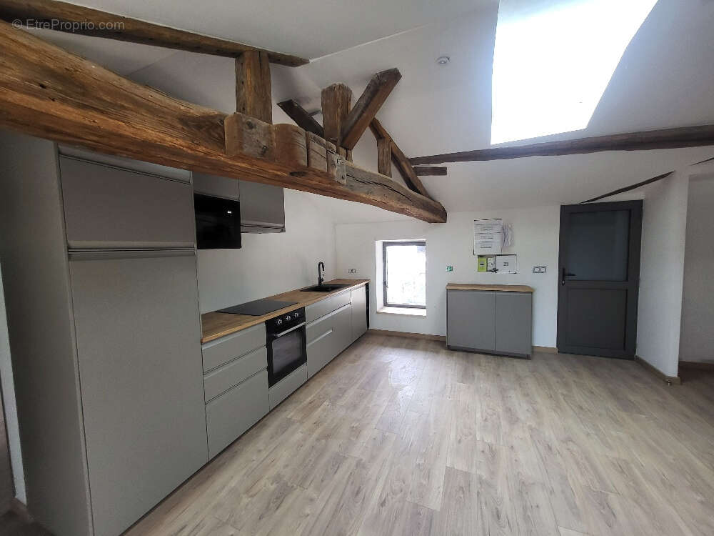Appartement à CHATILLON-SUR-CHALARONNE