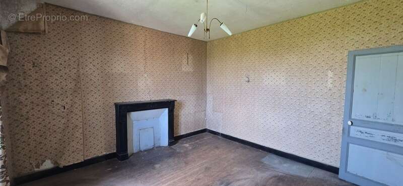 Maison à BENEVENT-L'ABBAYE