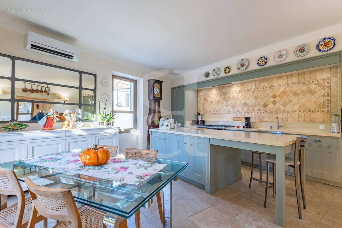 Maison à SAINT-REMY-DE-PROVENCE