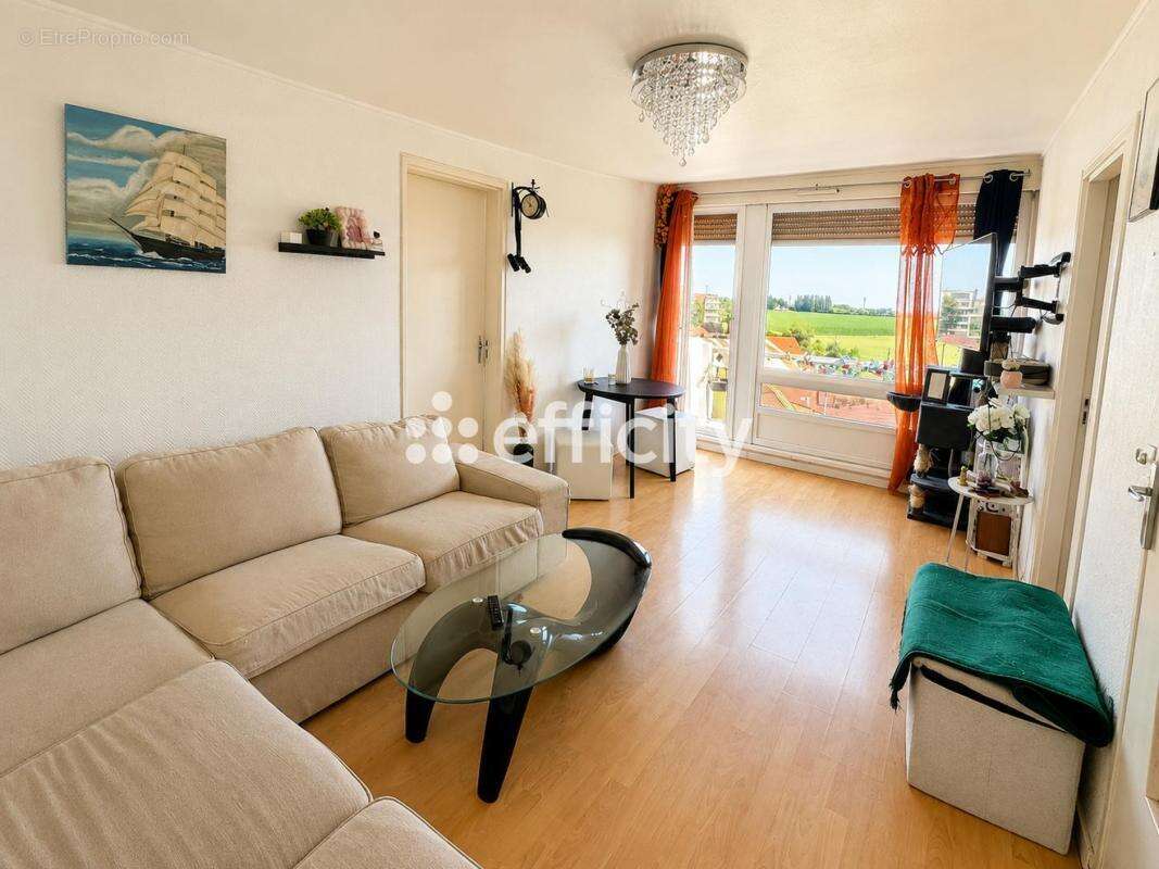 Appartement à WATTIGNIES