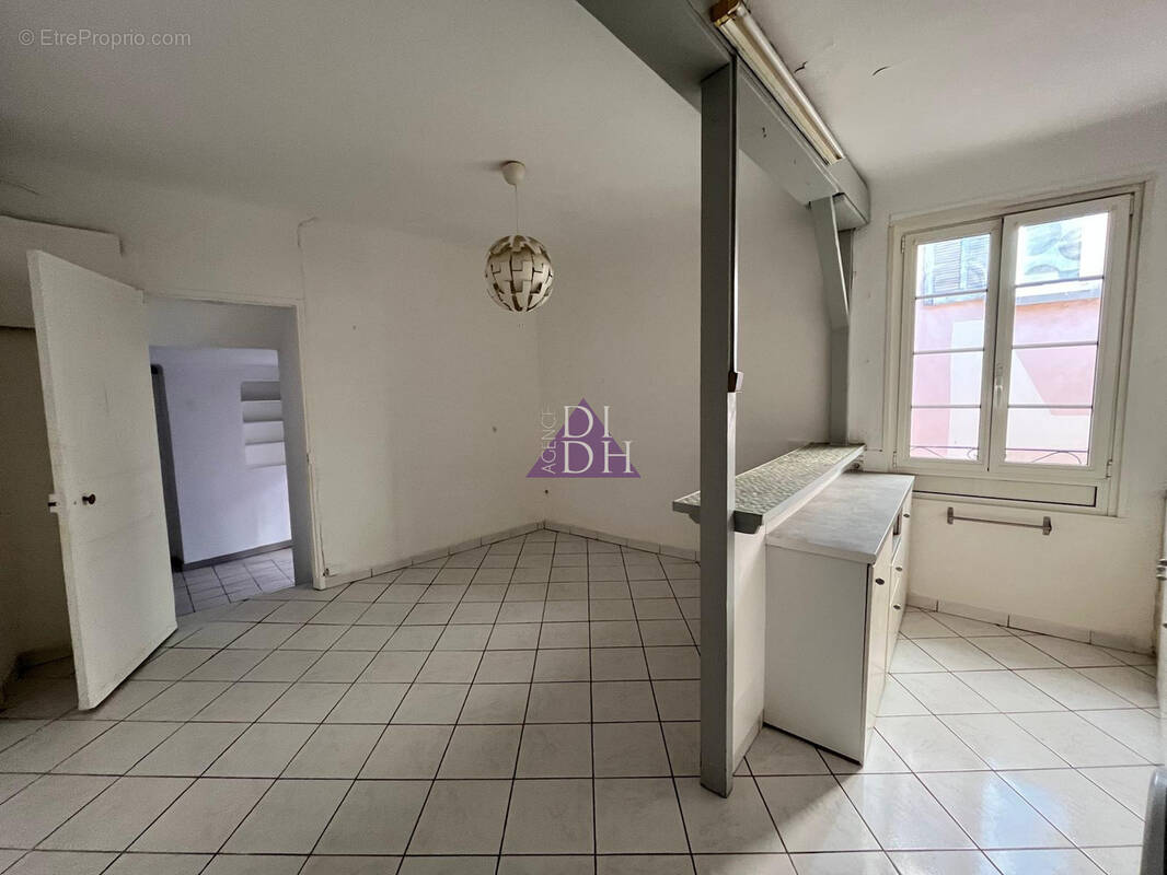 Appartement à HYERES