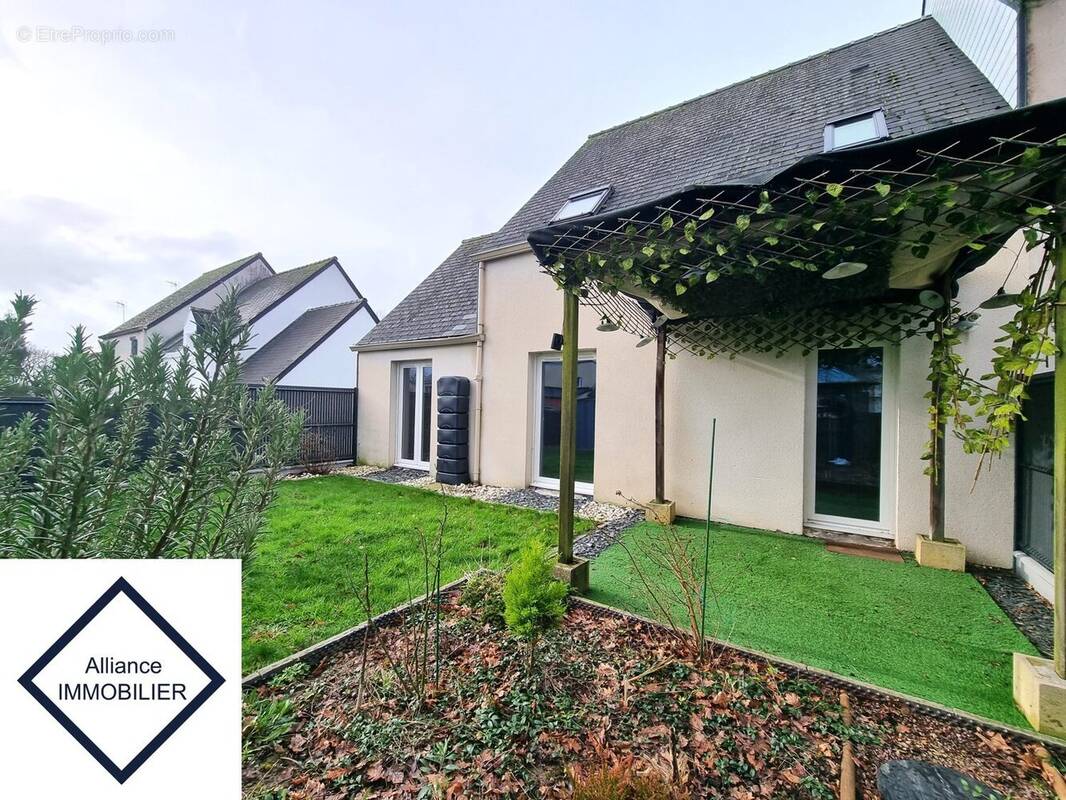 Maison à MONTAUBAN-DE-BRETAGNE