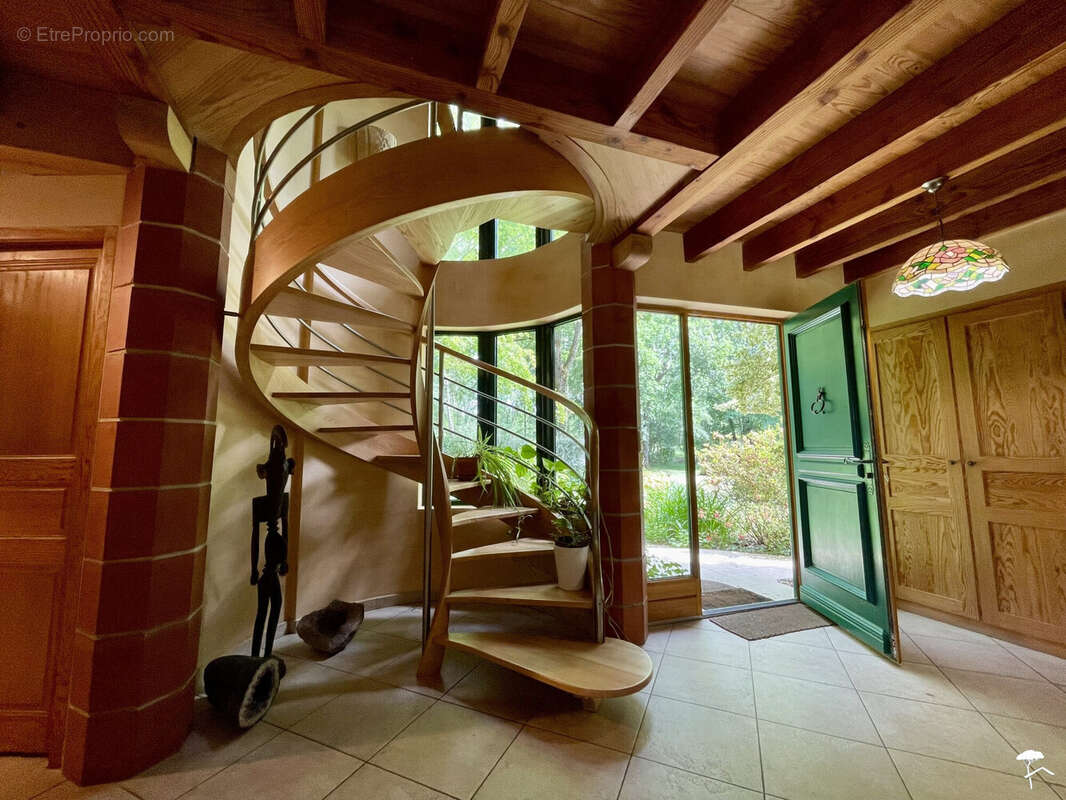 Maison à SAINT-SYMPHORIEN