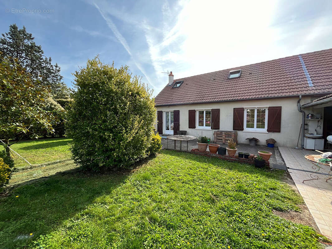 Maison à HUISSEAU-SUR-MAUVES