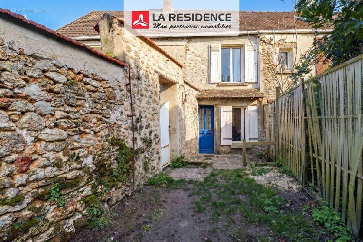 Maison à ARTHIES