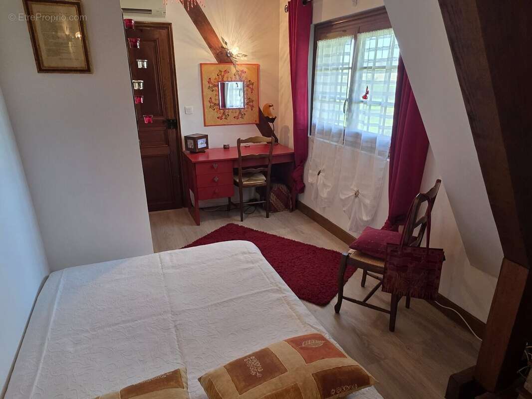 Maison à FONTENAY-LES-BRIIS