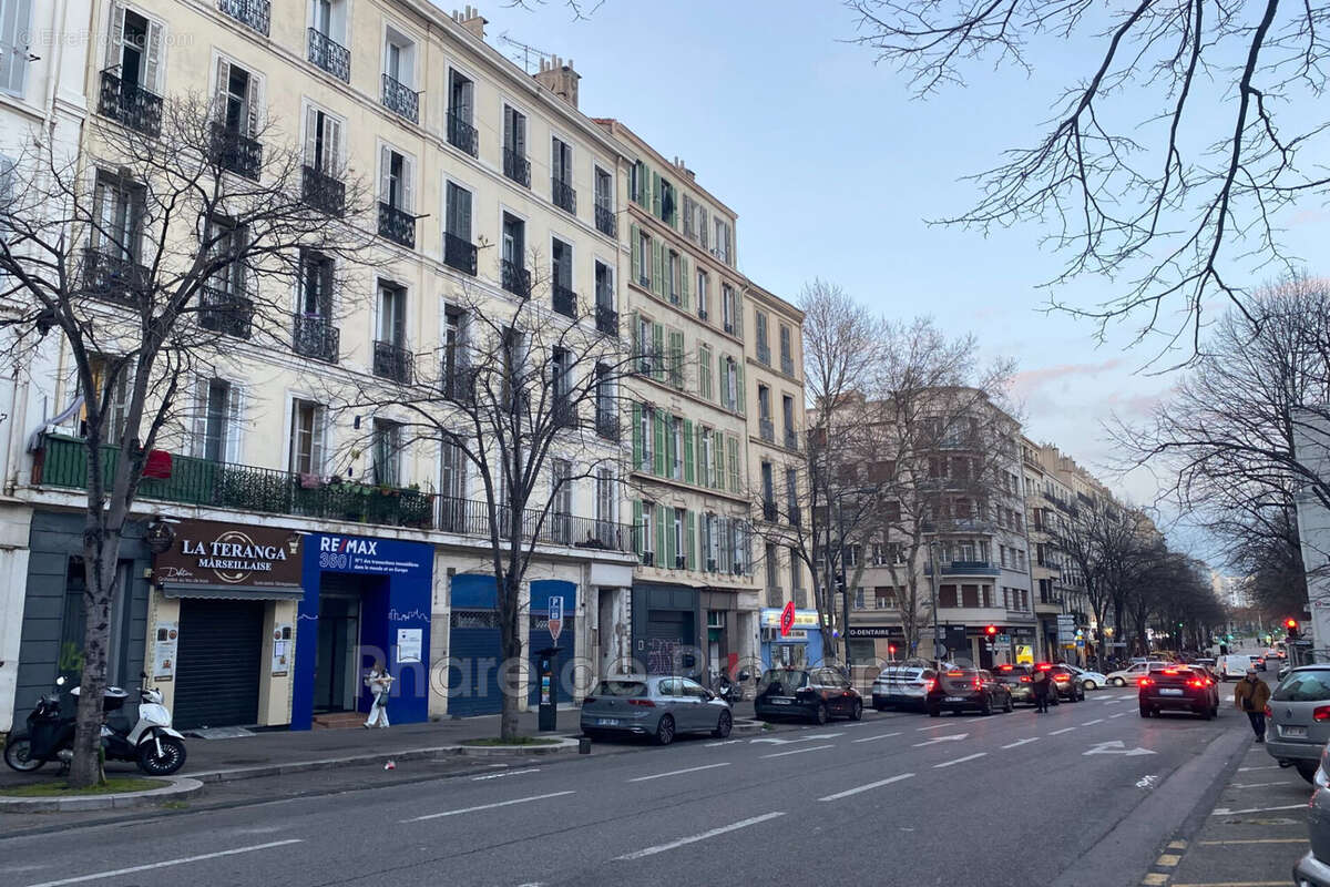 Appartement à MARSEILLE-2E