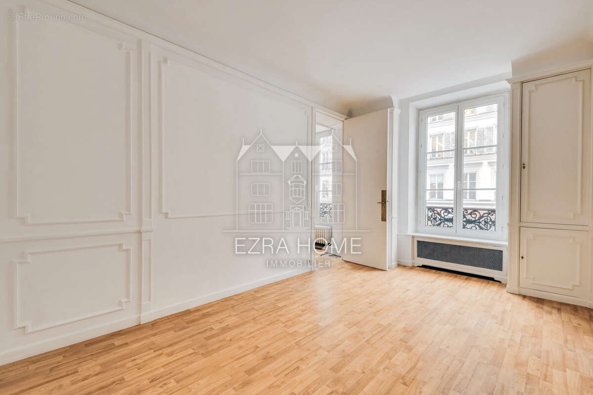 Appartement à PARIS-10E