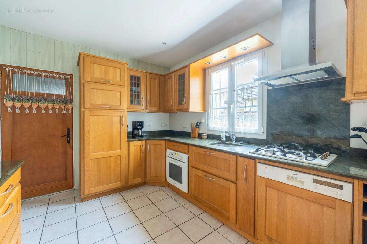 Maison à BALAGNY-SUR-THERAIN