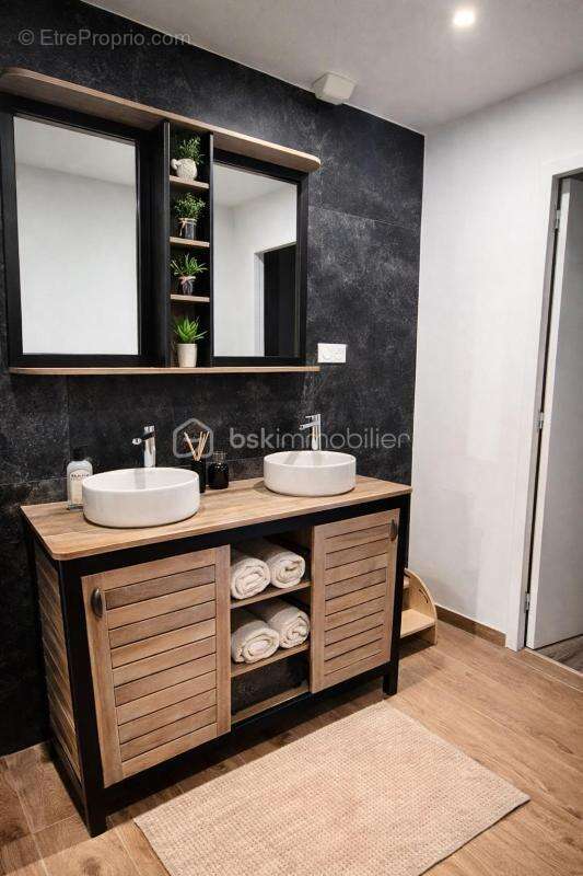 Appartement à FOUGERES