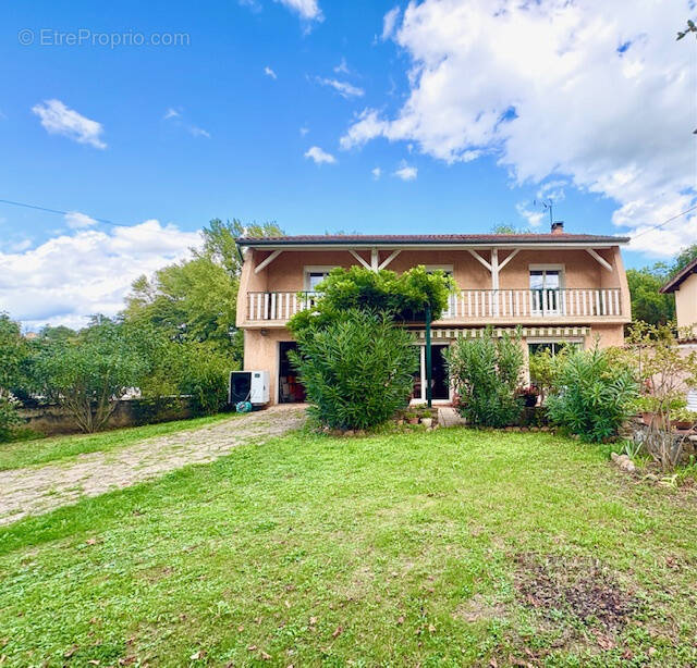 Maison à ROUSSILLON